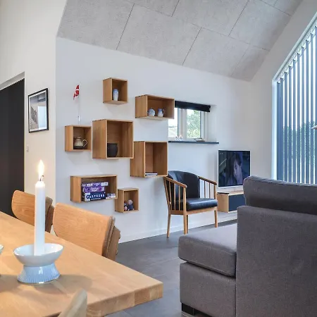 Three-bedroom Holiday In * Ringkøbing