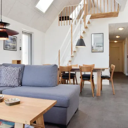 Three-bedroom Holiday In Tatil Evi *